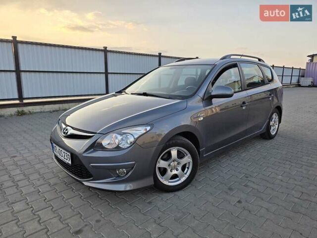 Сірий Хендай i30, об'ємом двигуна 1.4 л та пробігом 193 тис. км за 6200 $, фото 7 на Automoto.ua