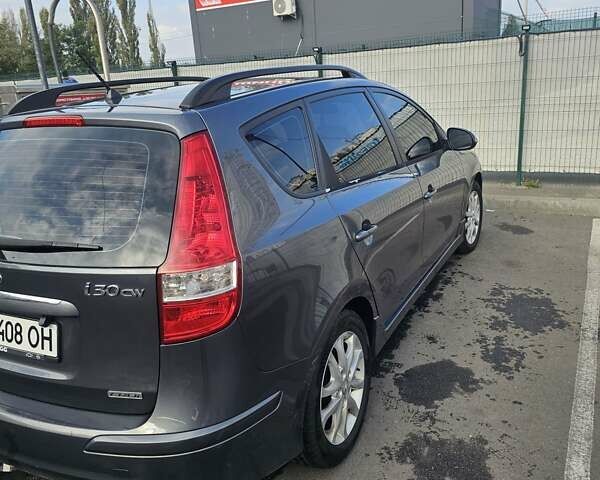 Серый Хендай i30, объемом двигателя 1.58 л и пробегом 255 тыс. км за 6700 $, фото 7 на Automoto.ua