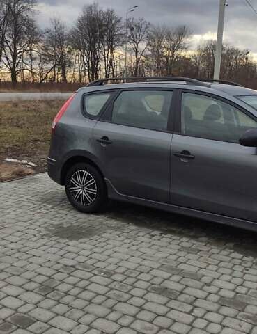 Сірий Хендай i30, об'ємом двигуна 1.6 л та пробігом 148 тис. км за 6800 $, фото 9 на Automoto.ua