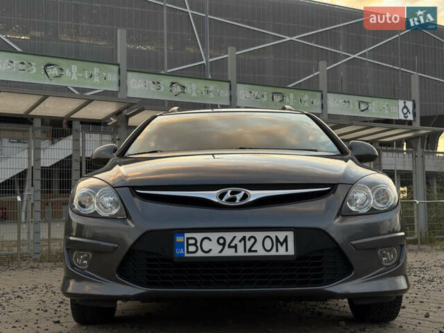 Серый Хендай i30, объемом двигателя 1.58 л и пробегом 260 тыс. км за 6600 $, фото 20 на Automoto.ua
