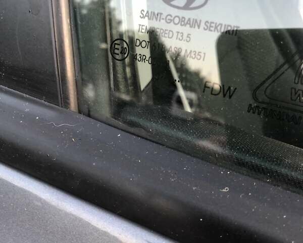 Сірий Хендай i30, об'ємом двигуна 1.4 л та пробігом 194 тис. км за 5999 $, фото 17 на Automoto.ua