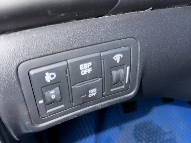 Сірий Хендай i30, об'ємом двигуна 1.6 л та пробігом 223 тис. км за 5350 $, фото 13 на Automoto.ua