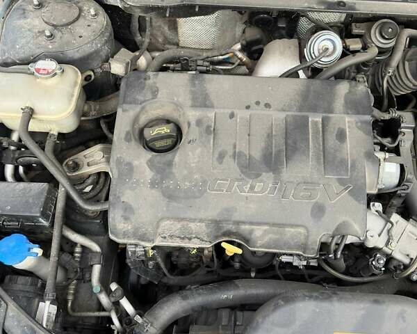 Серый Хендай i30, объемом двигателя 1.58 л и пробегом 170 тыс. км за 6500 $, фото 17 на Automoto.ua