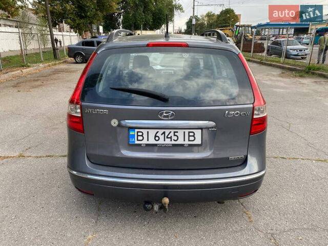 Серый Хендай i30, объемом двигателя 1.6 л и пробегом 234 тыс. км за 5999 $, фото 3 на Automoto.ua