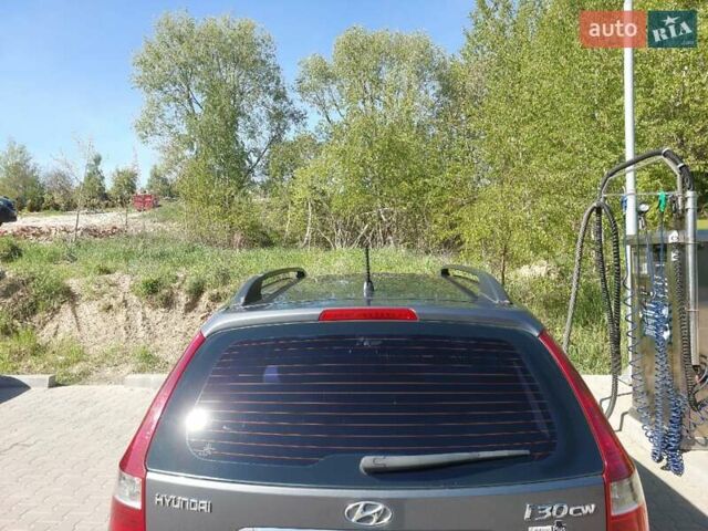 Серый Хендай i30, объемом двигателя 1.6 л и пробегом 251 тыс. км за 6500 $, фото 8 на Automoto.ua