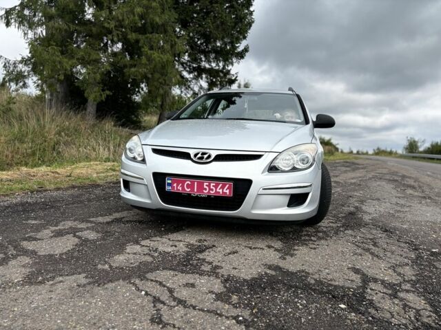 Серый Хендай i30, объемом двигателя 1.4 л и пробегом 260 тыс. км за 5550 $, фото 5 на Automoto.ua