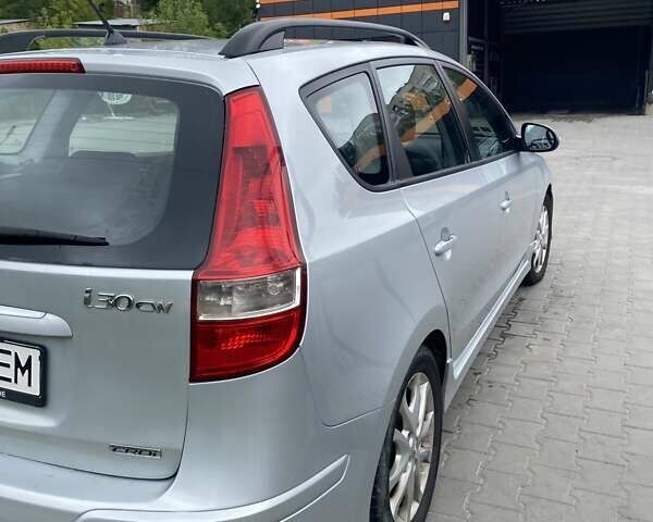 Сірий Хендай i30, об'ємом двигуна 1.6 л та пробігом 334 тис. км за 6500 $, фото 5 на Automoto.ua