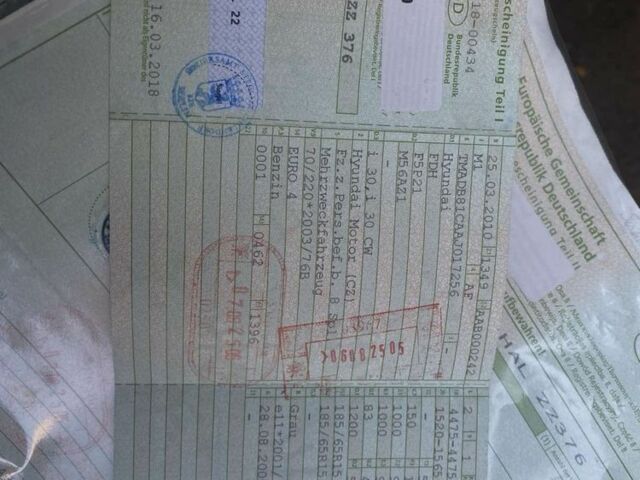 Серый Хендай i30, объемом двигателя 1.4 л и пробегом 260 тыс. км за 5550 $, фото 9 на Automoto.ua