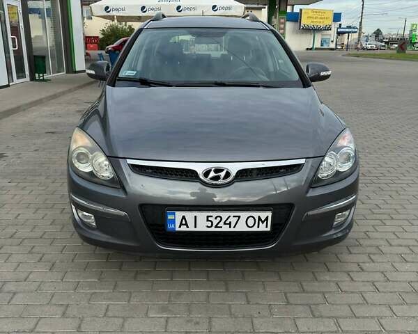Серый Хендай i30, объемом двигателя 1.58 л и пробегом 170 тыс. км за 6500 $, фото 4 на Automoto.ua