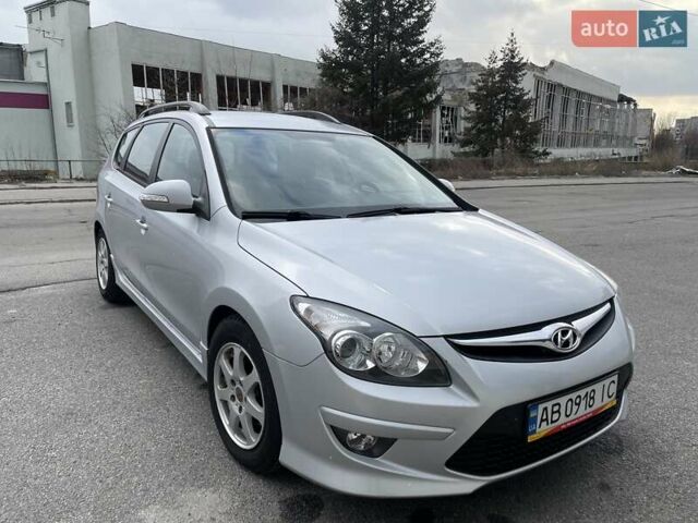 Сірий Хендай i30, об'ємом двигуна 1.6 л та пробігом 394 тис. км за 6200 $, фото 2 на Automoto.ua