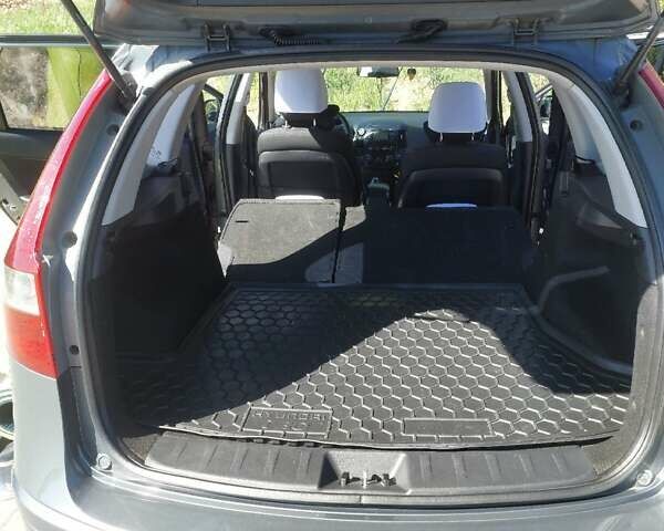 Серый Хендай i30, объемом двигателя 1.6 л и пробегом 251 тыс. км за 6500 $, фото 24 на Automoto.ua