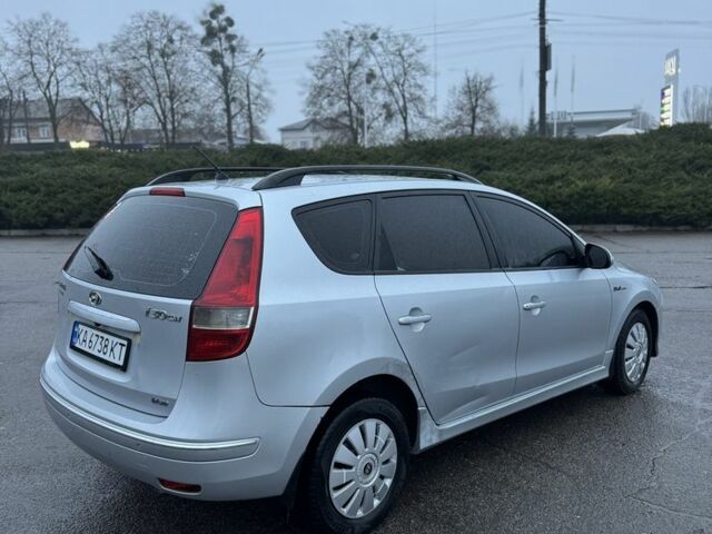 Сірий Хендай i30, об'ємом двигуна 1.6 л та пробігом 223 тис. км за 5350 $, фото 5 на Automoto.ua