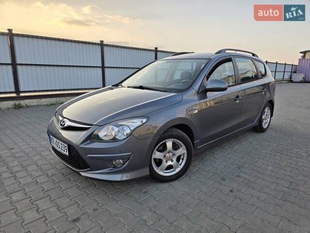 Сірий Хендай i30, об'ємом двигуна 1.4 л та пробігом 193 тис. км за 6200 $, фото 1 на Automoto.ua