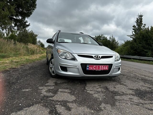 Серый Хендай i30, объемом двигателя 1.4 л и пробегом 260 тыс. км за 5550 $, фото 6 на Automoto.ua