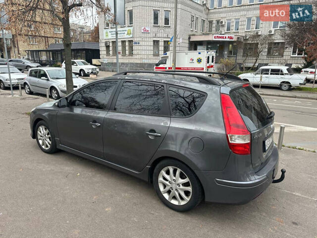 Сірий Хендай i30, об'ємом двигуна 1.58 л та пробігом 230 тис. км за 3450 $, фото 6 на Automoto.ua