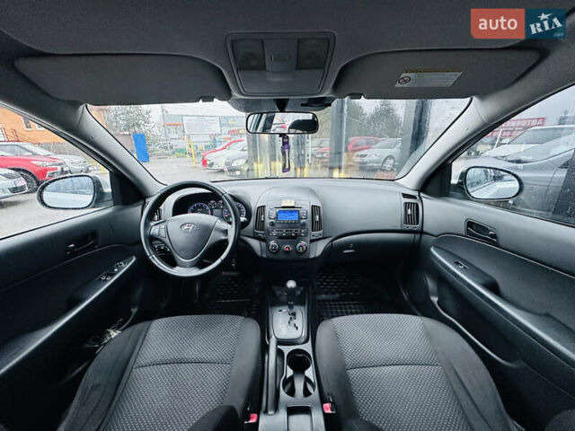 Серый Хендай i30, объемом двигателя 1.6 л и пробегом 265 тыс. км за 6999 $, фото 21 на Automoto.ua