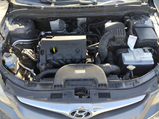 Серый Хендай i30, объемом двигателя 0 л и пробегом 275 тыс. км за 5300 $, фото 13 на Automoto.ua