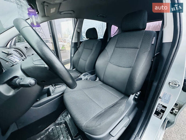 Серый Хендай i30, объемом двигателя 1.6 л и пробегом 265 тыс. км за 6999 $, фото 30 на Automoto.ua