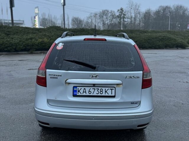 Сірий Хендай i30, об'ємом двигуна 1.6 л та пробігом 223 тис. км за 5350 $, фото 6 на Automoto.ua