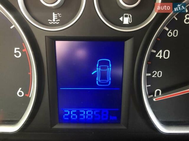 Серый Хендай i30, объемом двигателя 1.58 л и пробегом 263 тыс. км за 5400 $, фото 17 на Automoto.ua