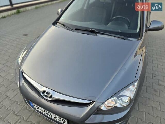 Сірий Хендай i30, об'ємом двигуна 1.4 л та пробігом 193 тис. км за 6200 $, фото 16 на Automoto.ua