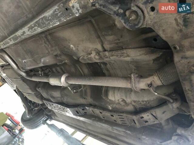 Серый Хендай i30, объемом двигателя 1.58 л и пробегом 263 тыс. км за 5400 $, фото 4 на Automoto.ua