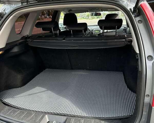 Серый Хендай i30, объемом двигателя 1.58 л и пробегом 263 тыс. км за 5400 $, фото 15 на Automoto.ua