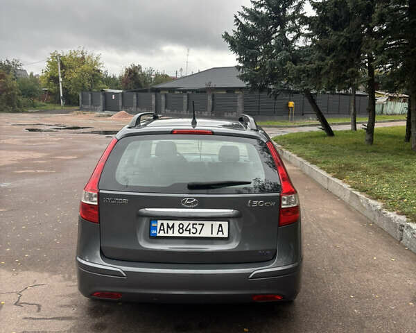 Серый Хендай i30, объемом двигателя 1.4 л и пробегом 189 тыс. км за 6750 $, фото 4 на Automoto.ua