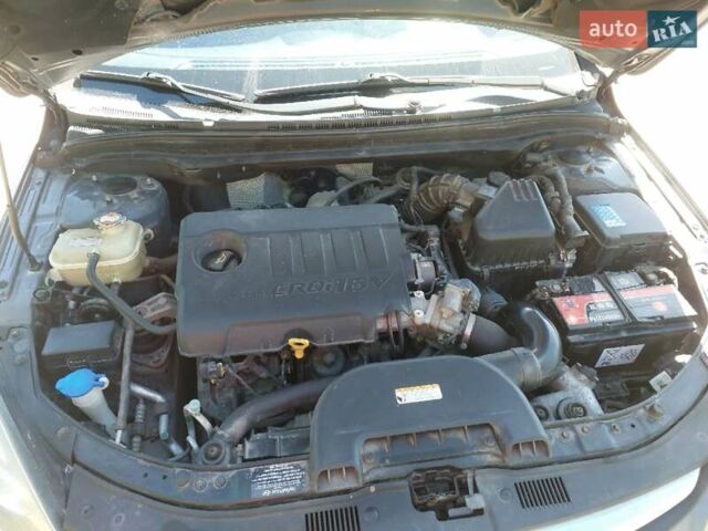 Серый Хендай i30, объемом двигателя 1.6 л и пробегом 251 тыс. км за 6500 $, фото 32 на Automoto.ua