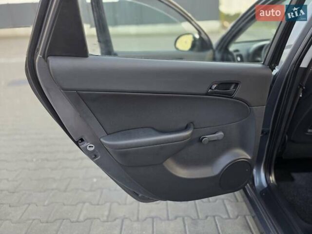 Сірий Хендай i30, об'ємом двигуна 1.4 л та пробігом 193 тис. км за 6200 $, фото 71 на Automoto.ua