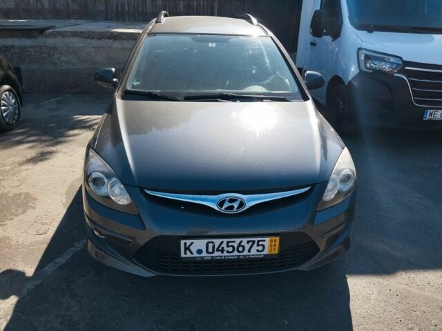 Серый Хендай i30, объемом двигателя 0 л и пробегом 275 тыс. км за 5300 $, фото 8 на Automoto.ua
