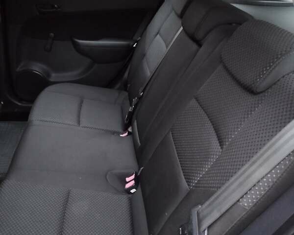Серый Хендай i30, объемом двигателя 1.6 л и пробегом 115 тыс. км за 6700 $, фото 4 на Automoto.ua