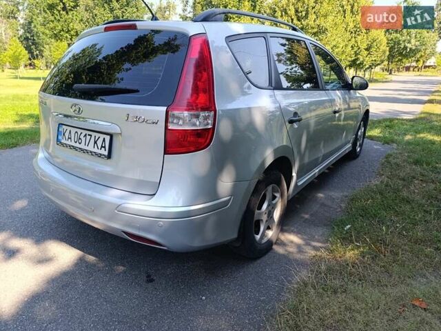 Серый Хендай i30, объемом двигателя 1.59 л и пробегом 214 тыс. км за 7300 $, фото 6 на Automoto.ua