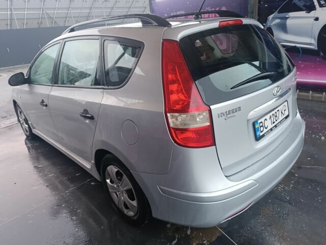 Хендай i30 2011 в Львове на Automoto.ua Серый Хендай i30, объемом двигателя 0 л и пробегом 246 тыс. км за 5750 $, фото 3 на Automoto.ua