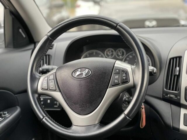 Хендай i30 2011 в Кривом Роге на Automoto.ua Серый Хендай i30, объемом двигателя 1.6 л и пробегом 226 тыс. км за 7500 $, фото 10 на Automoto.ua