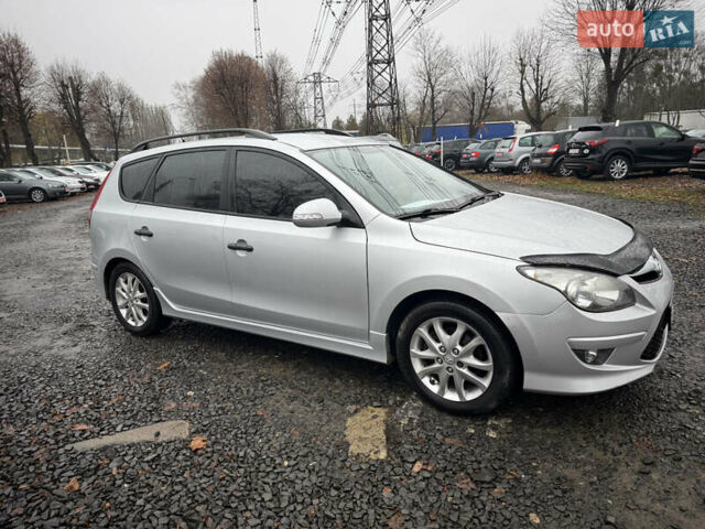 Серый Хендай i30, объемом двигателя 1.58 л и пробегом 286 тыс. км за 4900 $, фото 14 на Automoto.ua