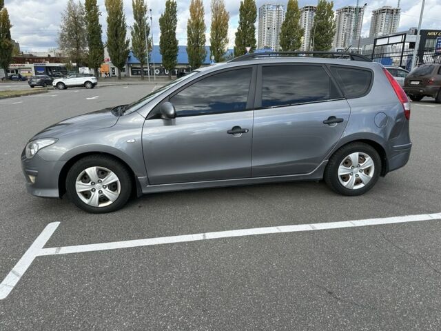 Сірий Хендай i30, об'ємом двигуна 1.6 л та пробігом 157 тис. км за 6000 $, фото 2 на Automoto.ua