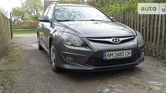 Сірий Хендай i30, об'ємом двигуна 1.6 л та пробігом 211 тис. км за 6200 $, фото 14 на Automoto.ua