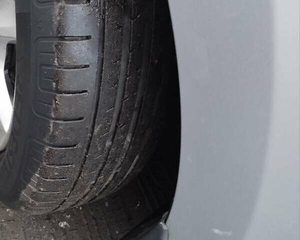 Серый Хендай i30, объемом двигателя 1.4 л и пробегом 187 тыс. км за 6300 $, фото 37 на Automoto.ua