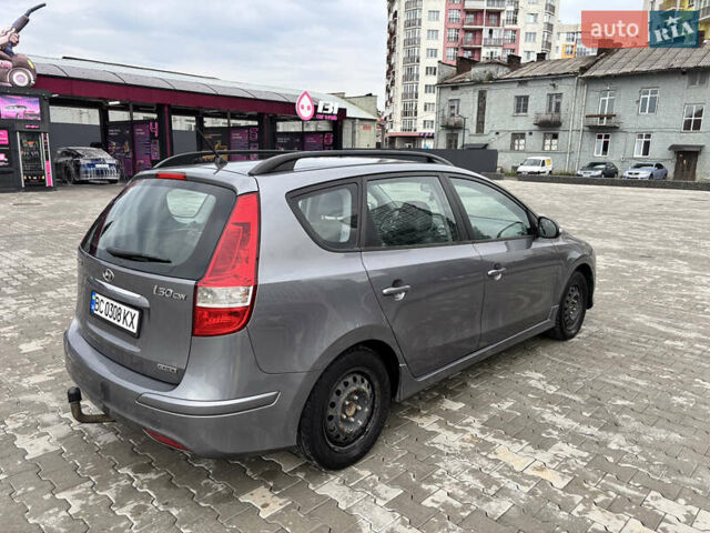 Хендай i30 2011 в Львове на Automoto.ua Серый Хендай i30, объемом двигателя 1.58 л и пробегом 213 тыс. км за 7000 $, фото 6 на Automoto.ua