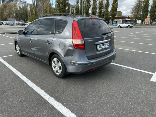 Сірий Хендай i30, об'ємом двигуна 1.6 л та пробігом 157 тис. км за 6000 $, фото 3 на Automoto.ua