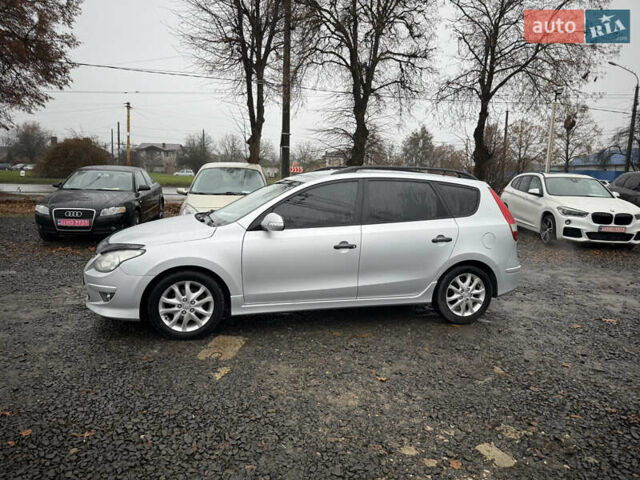 Серый Хендай i30, объемом двигателя 1.58 л и пробегом 286 тыс. км за 4900 $, фото 3 на Automoto.ua