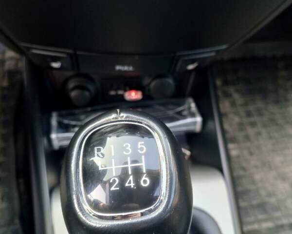 Сірий Хендай i30, об'ємом двигуна 1.59 л та пробігом 224 тис. км за 6800 $, фото 11 на Automoto.ua