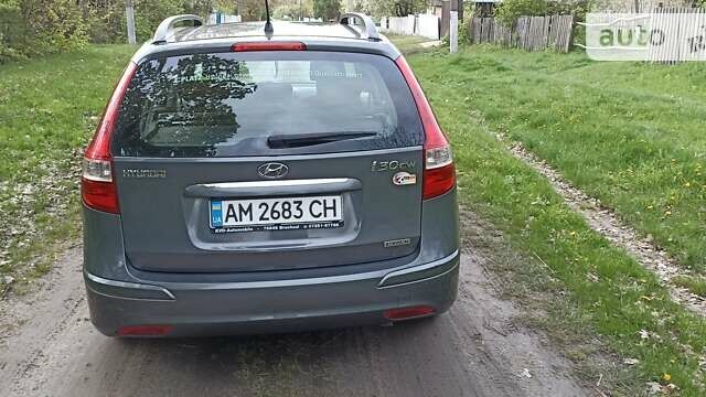 Сірий Хендай i30, об'ємом двигуна 1.6 л та пробігом 211 тис. км за 6200 $, фото 5 на Automoto.ua