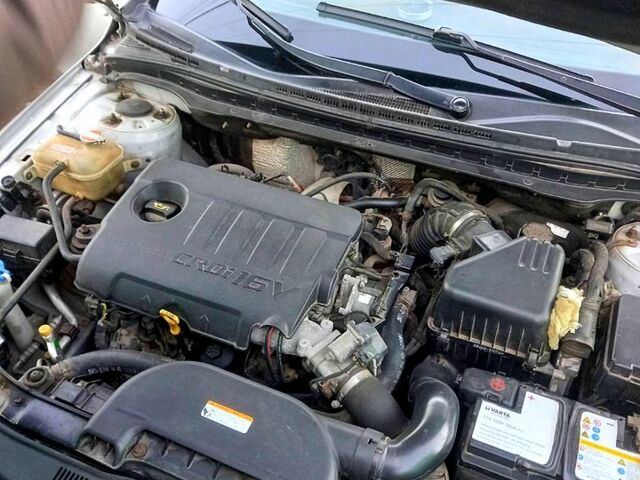 Серый Хендай i30, объемом двигателя 1.6 л и пробегом 235 тыс. км за 6700 $, фото 1 на Automoto.ua