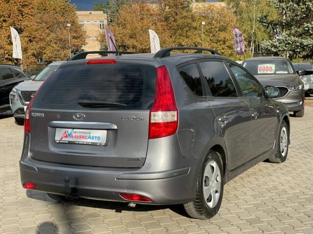 Хендай i30 2011 в Кривом Роге на Automoto.ua Серый Хендай i30, объемом двигателя 1.6 л и пробегом 226 тыс. км за 7500 $, фото 6 на Automoto.ua