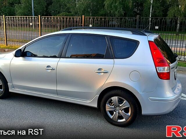 Сірий Хендай i30, об'ємом двигуна 1.4 л та пробігом 227 тис. км за 6300 $, фото 6 на Automoto.ua