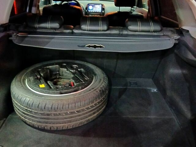 Серый Хендай i30, объемом двигателя 1.4 л и пробегом 218 тыс. км за 7000 $, фото 9 на Automoto.ua