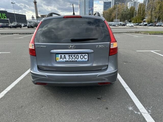 Сірий Хендай i30, об'ємом двигуна 1.6 л та пробігом 157 тис. км за 6000 $, фото 4 на Automoto.ua
