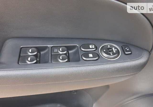 Серый Хендай i30, объемом двигателя 1.4 л и пробегом 213 тыс. км за 6500 $, фото 18 на Automoto.ua